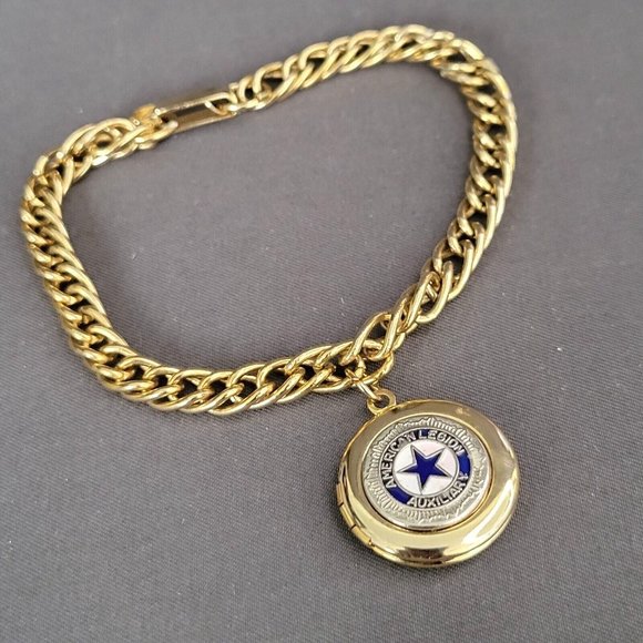 Vintage American Legion Gold Tone Locket Charm Fashion Chain Bracelet 7 1/4" - Picture 2 of 6